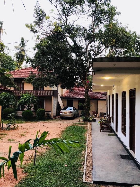 Medawatta Villa Mirissa Exterior photo